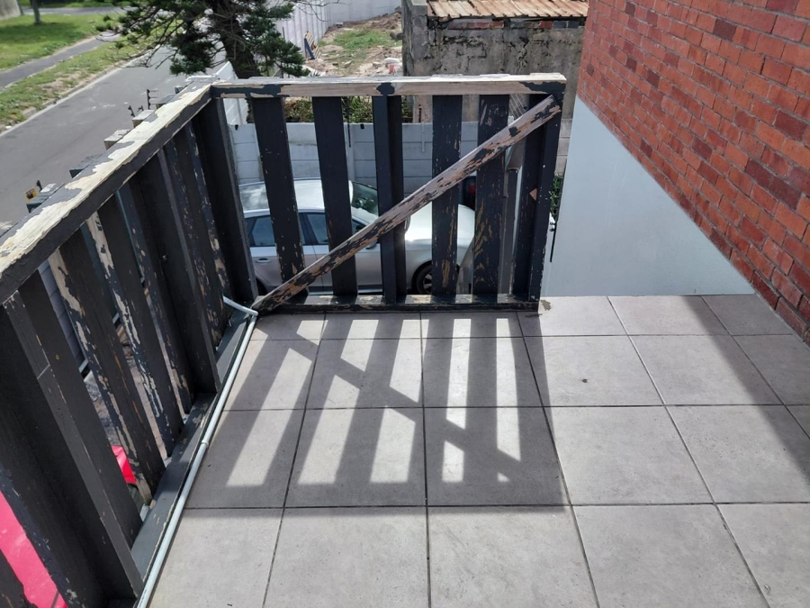 To Let 3 Bedroom Property for Rent in Brooklyn Western Cape